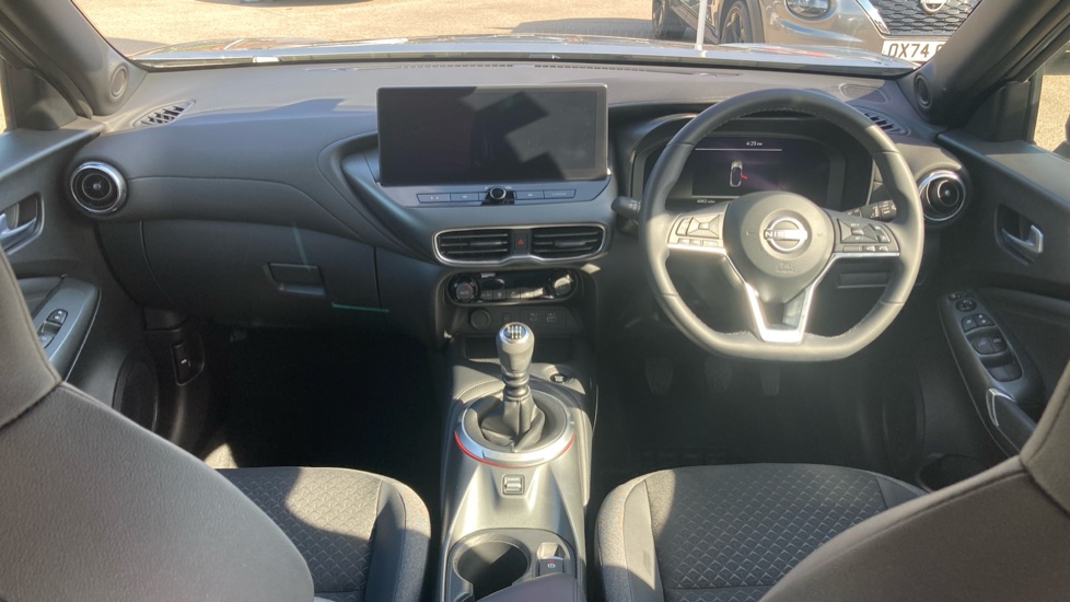 Nissan Juke 1.0 DiG-T N-Connecta 5dr Petrol Hatchback - Image 10