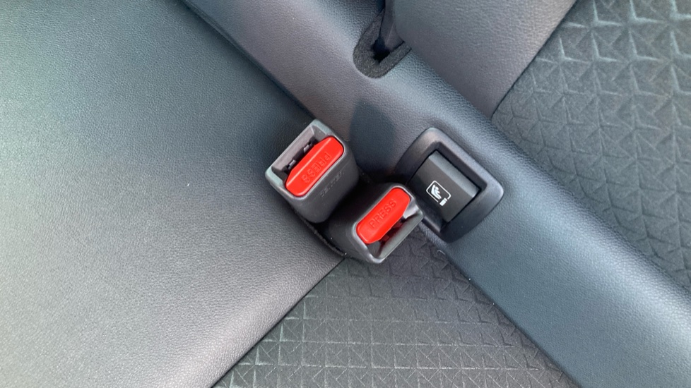 Nissan Juke 1.0 DiG-T N-Connecta 5dr Petrol Hatchback - Image 17
