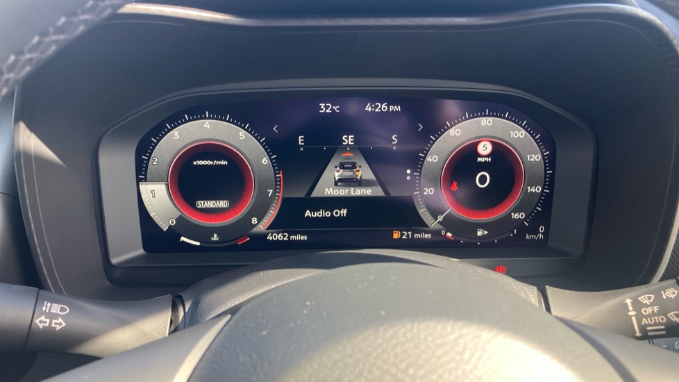 Nissan Juke 1.0 DiG-T N-Connecta 5dr Petrol Hatchback - Image 18