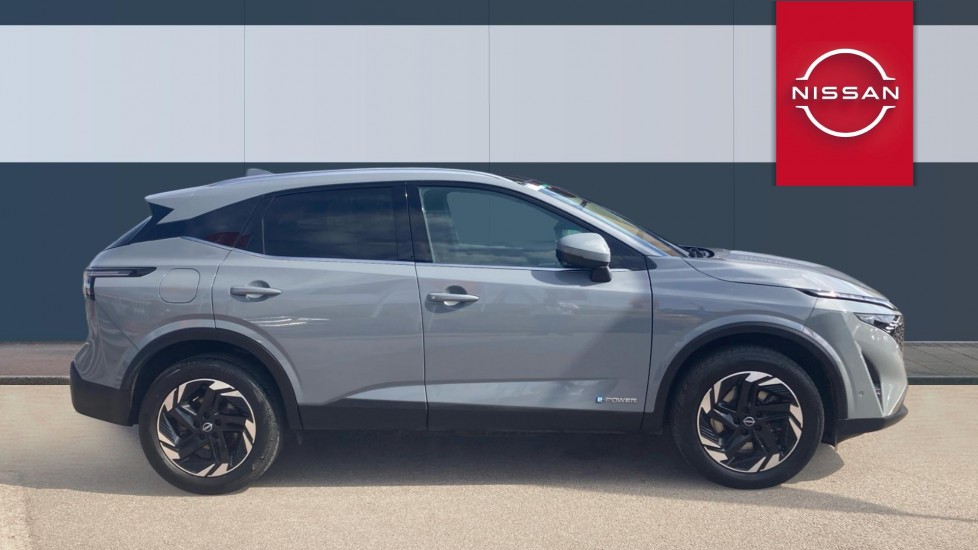 Nissan Qashqai 1.5 E-Power N-Connecta [Glass Roof] 5dr Auto Hybrid Hatchback - Image 5