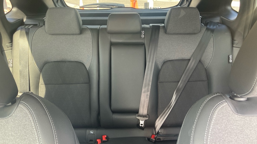 Nissan Qashqai 1.5 E-Power N-Connecta [Glass Roof] 5dr Auto Hybrid Hatchback - Image 15