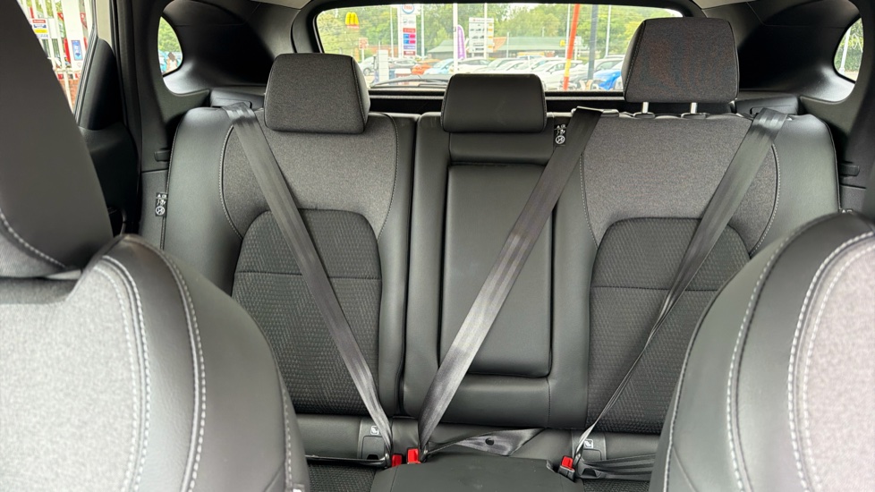 Nissan Qashqai 1.5 E-Power N-Connecta [Glass Roof] 5dr Auto Hybrid Hatchback - Image 15