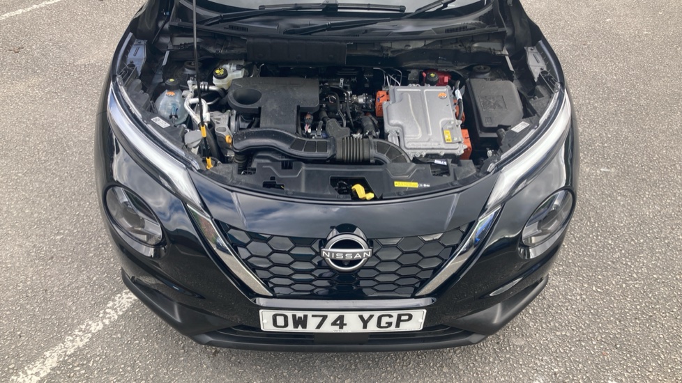 Nissan Juke 1.6 Hybrid Tekna 5dr Auto Hybrid Hatchback - Image 8