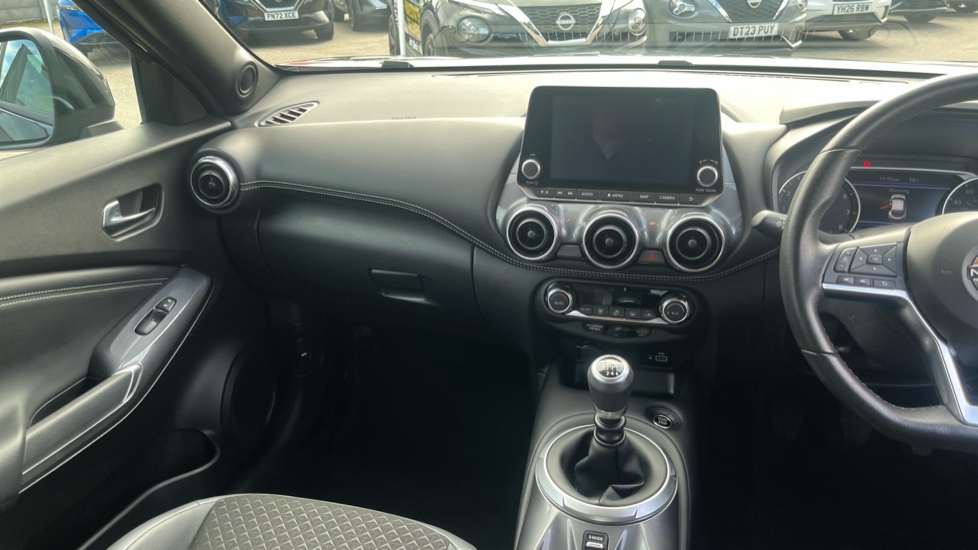 Nissan Juke 1.0 DiG-T 114 N-Connecta 5dr Petrol Hatchback - Image 14