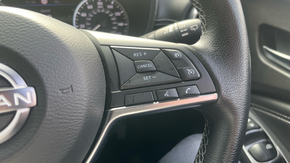 Nissan Juke 1.0 DiG-T 114 N-Connecta 5dr Petrol Hatchback - Image 21