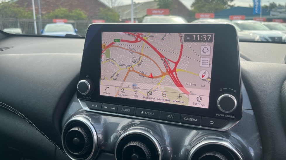 Nissan Juke 1.0 DiG-T 114 N-Connecta 5dr Petrol Hatchback - Image 23