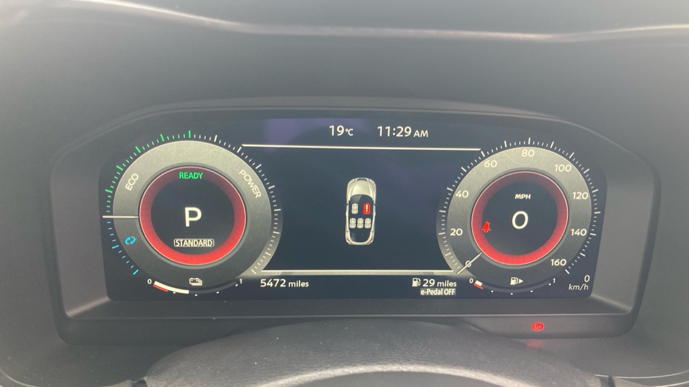 Nissan Juke 1.6 Hybrid N-Connecta 5dr Auto Hybrid Hatchback - Image 18