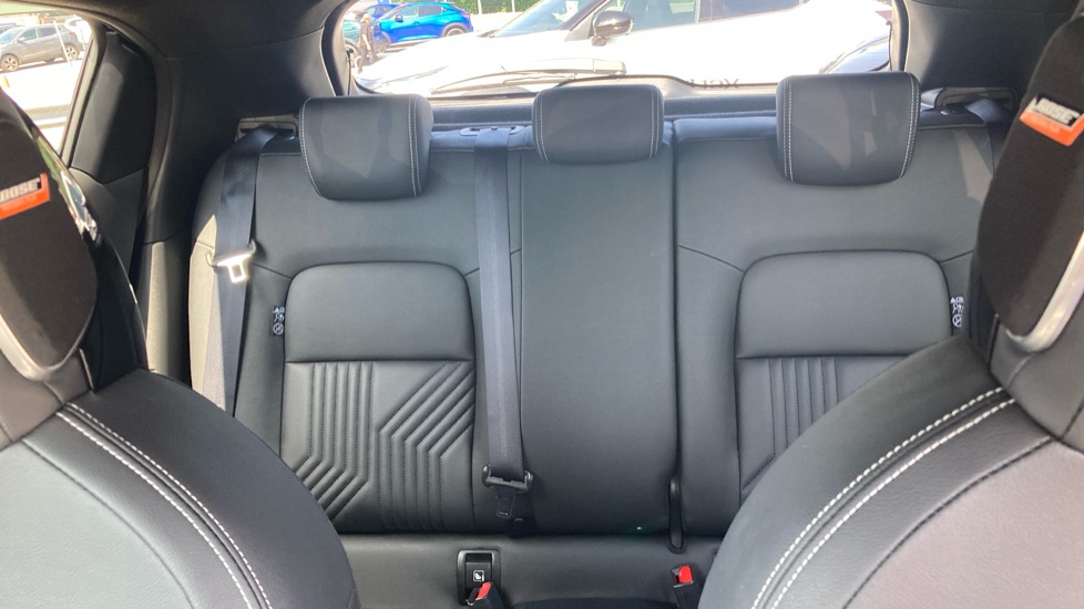 Nissan Juke 1.6 Hybrid Tekna 5dr Auto Hybrid Hatchback - Image 15