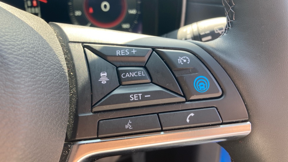 Nissan Juke 1.6 Hybrid Tekna 5dr Auto Hybrid Hatchback - Image 25