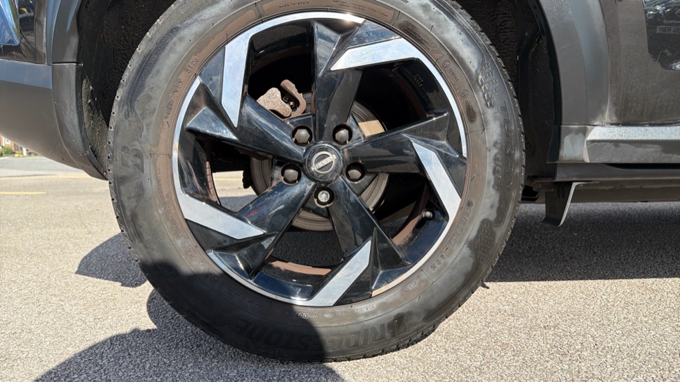 Nissan Juke 1.0 DiG-T 114 N-Connecta 5dr Petrol Hatchback - Image 7