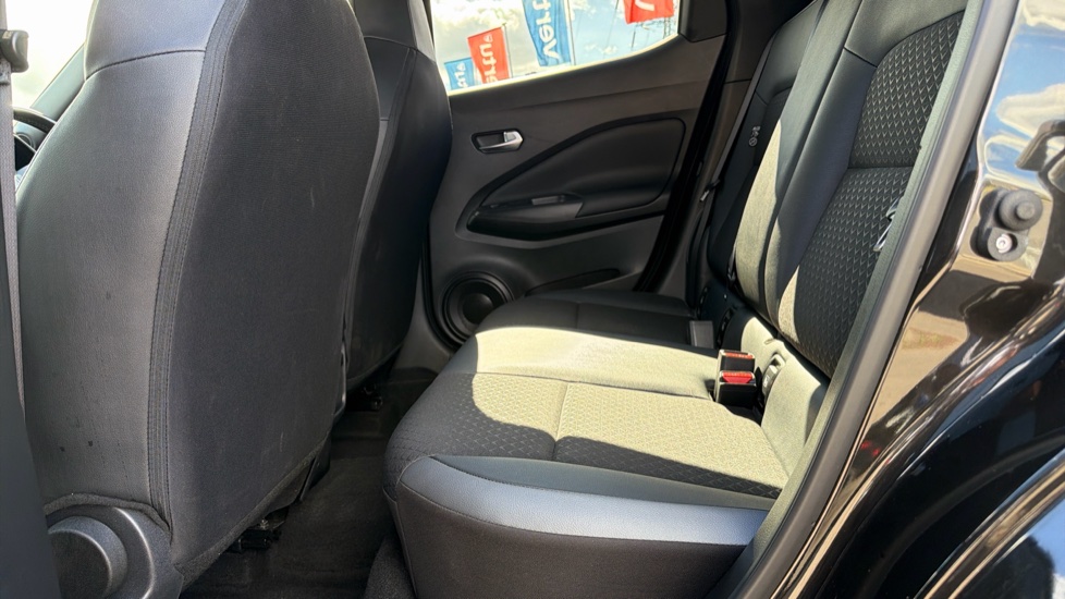 Nissan Juke 1.0 DiG-T 114 N-Connecta 5dr Petrol Hatchback - Image 16