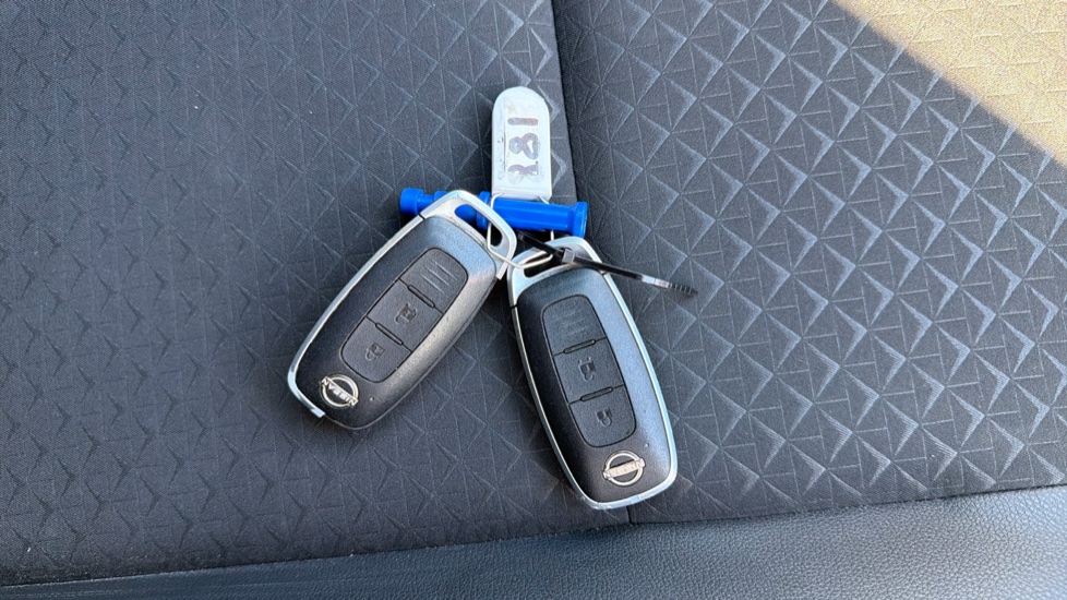 Nissan Juke 1.0 DiG-T 114 N-Connecta 5dr Petrol Hatchback - Image 20