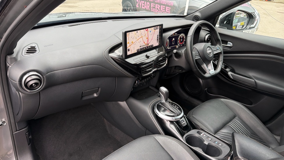 Nissan Juke 1.6 Hybrid Tekna 5dr Auto Hybrid Hatchback - Image 9
