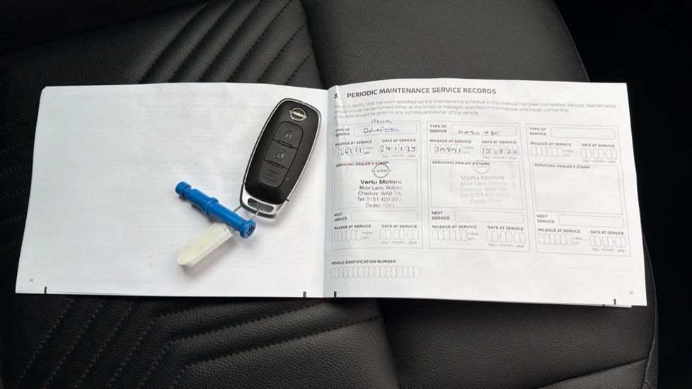 Nissan Juke 1.6 Hybrid Tekna 5dr Auto Hybrid Hatchback - Image 19