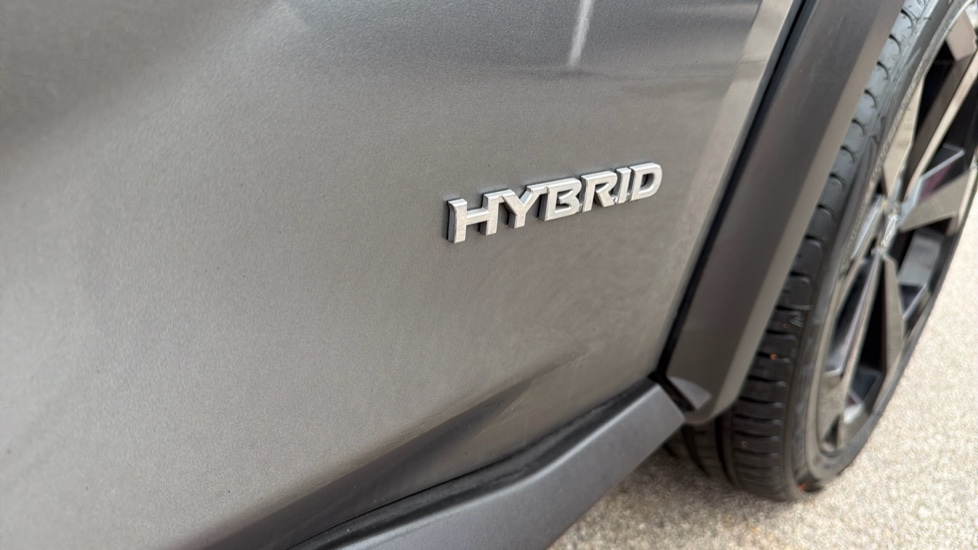 Nissan Juke 1.6 Hybrid Tekna 5dr Auto Hybrid Hatchback - Image 28