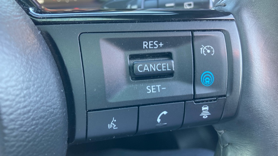 Nissan Qashqai 1.5 E-Power Tekna 5dr Auto Hybrid Hatchback - Image 22