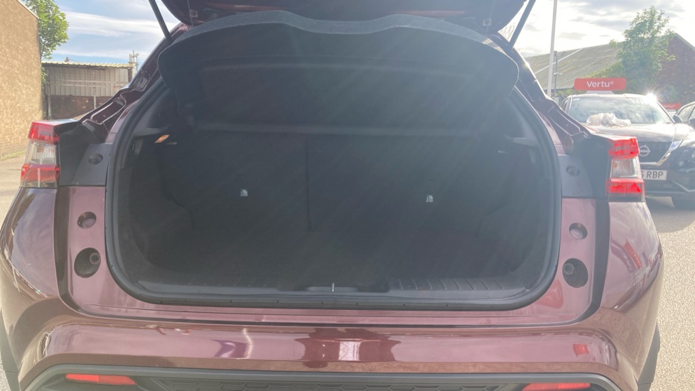 Nissan Juke 1.0 DiG-T 114 N-Connecta 5dr Petrol Hatchback - Image 4