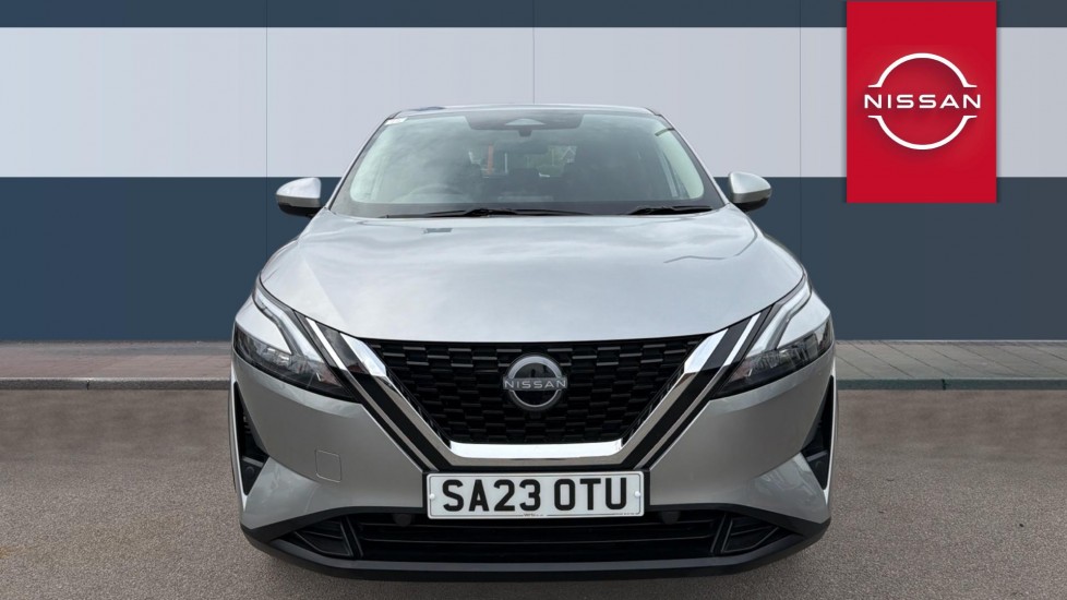 Nissan Qashqai 1.3 DiG-T MH Acenta Premium 5dr Petrol Hatchback - Image 3