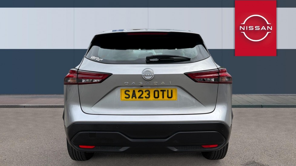 Nissan Qashqai 1.3 DiG-T MH Acenta Premium 5dr Petrol Hatchback - Image 6