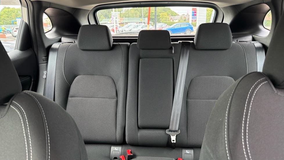 Nissan Qashqai 1.3 DiG-T MH Acenta Premium 5dr Petrol Hatchback - Image 15