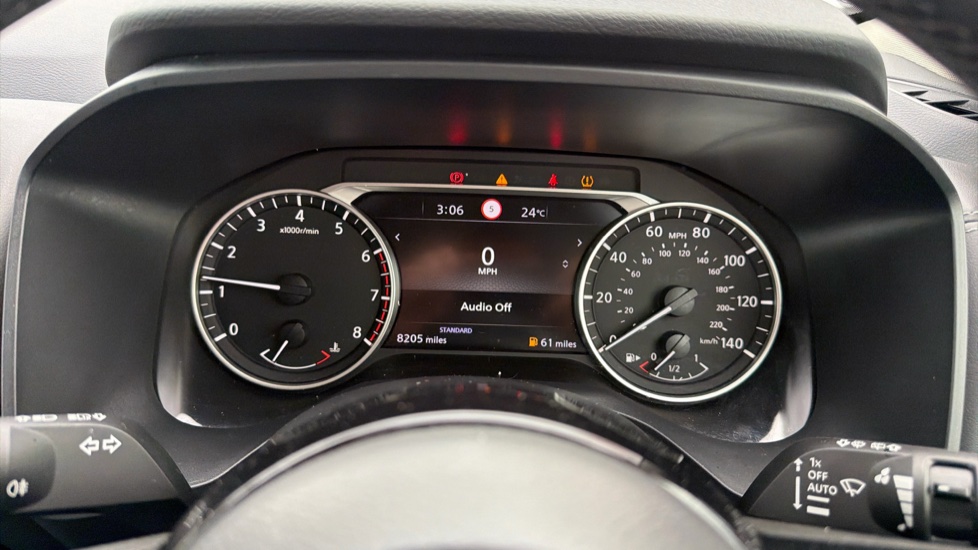 Nissan Qashqai 1.3 DiG-T MH Acenta Premium 5dr Petrol Hatchback - Image 18
