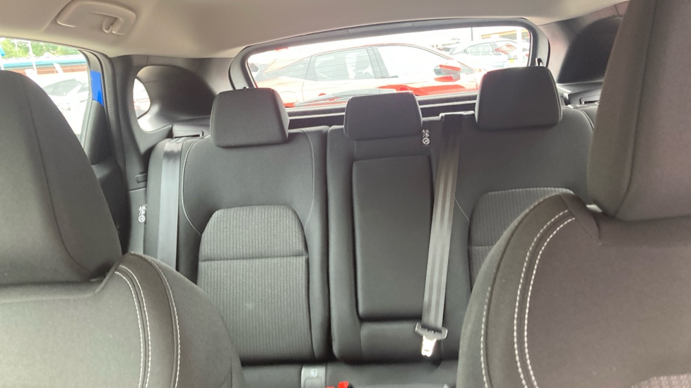 Nissan Qashqai 1.3 DiG-T MH Acenta Premium 5dr Petrol Hatchback - Image 15