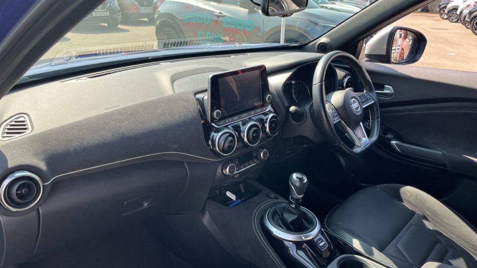 Nissan Juke 1.0 DiG-T 114 Tekna+ 5dr Petrol Hatchback - Image 9