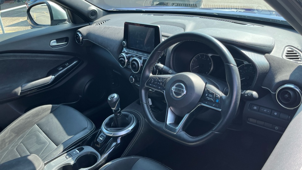 Nissan Juke 1.0 DiG-T 114 Tekna+ 5dr Petrol Hatchback - Image 11