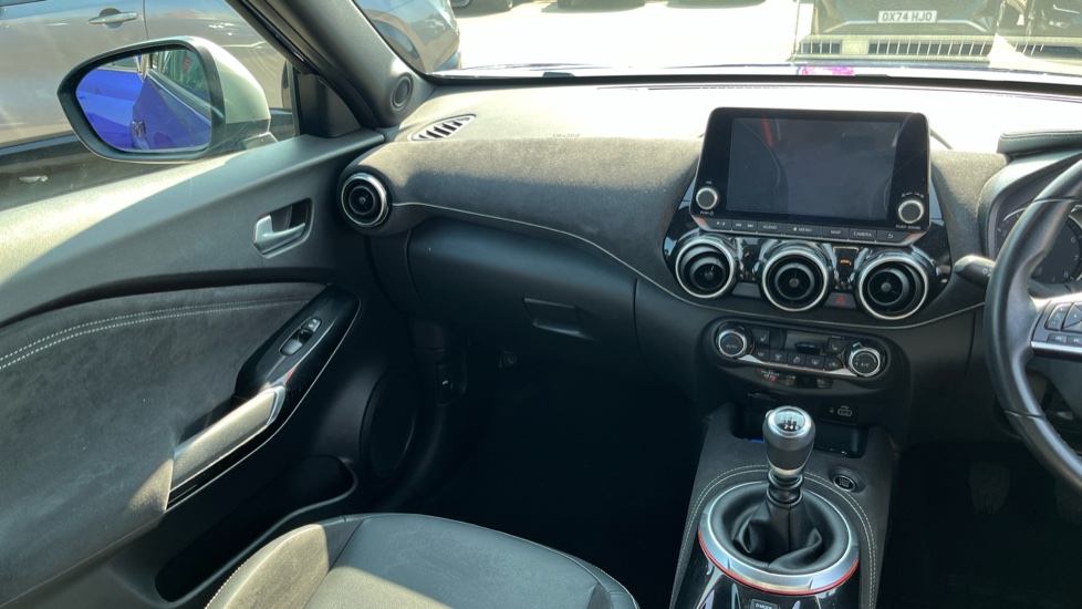 Nissan Juke 1.0 DiG-T 114 Tekna+ 5dr Petrol Hatchback - Image 14