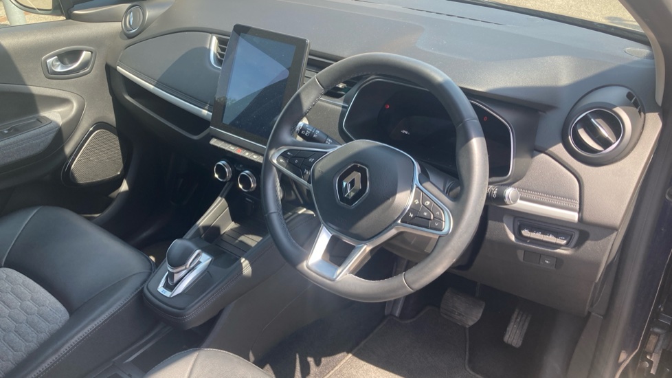 Renault Zoe 100kW Riviera Limited Edn R135 50kWh RC 5dr Auto Electric Hatchback - Image 11