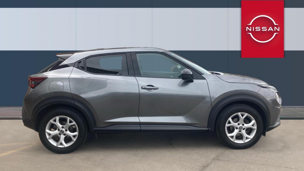 Nissan Juke 1.0 DiG-T 114 N-Connecta 5dr DCT Petrol Hatchback - Image 5