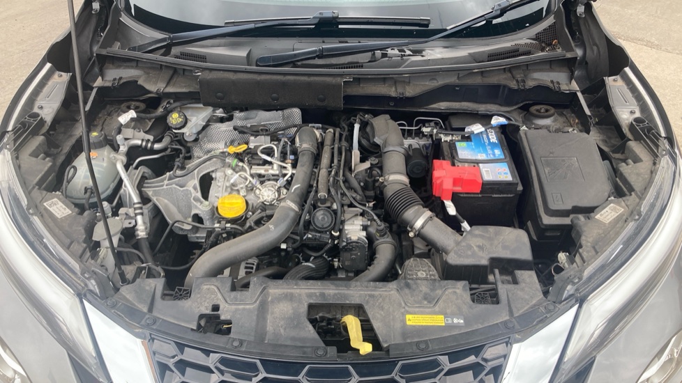 Nissan Juke 1.0 DiG-T 114 N-Connecta 5dr DCT Petrol Hatchback - Image 8