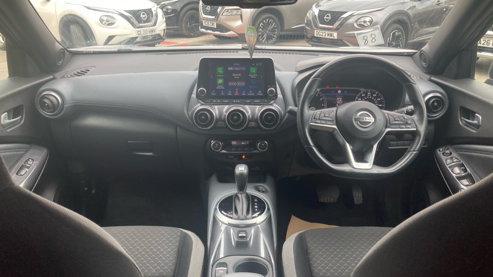 Nissan Juke 1.0 DiG-T 114 N-Connecta 5dr DCT Petrol Hatchback - Image 10