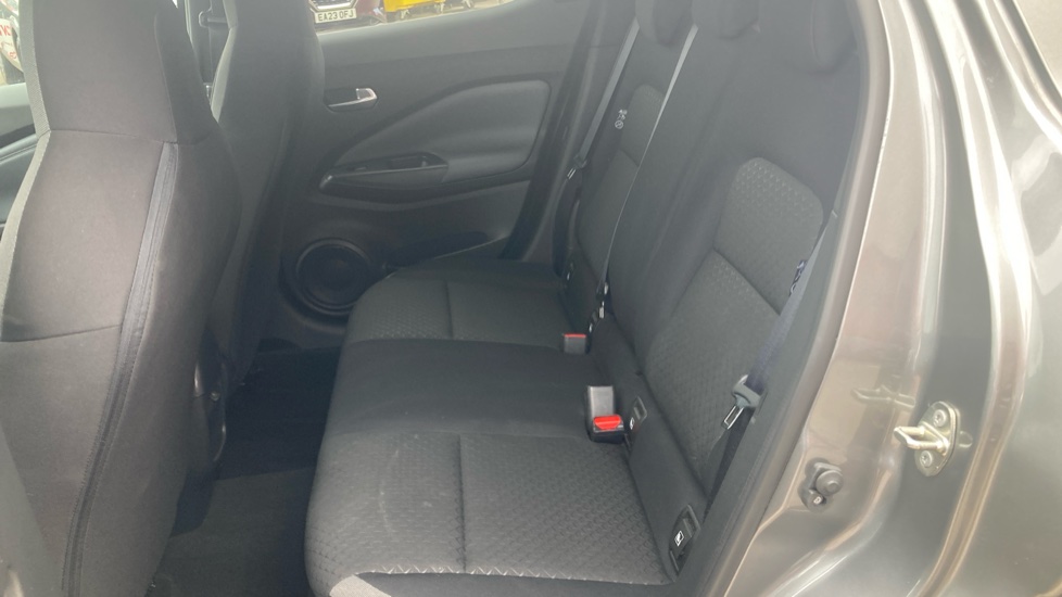 Nissan Juke 1.0 DiG-T 114 N-Connecta 5dr DCT Petrol Hatchback - Image 16