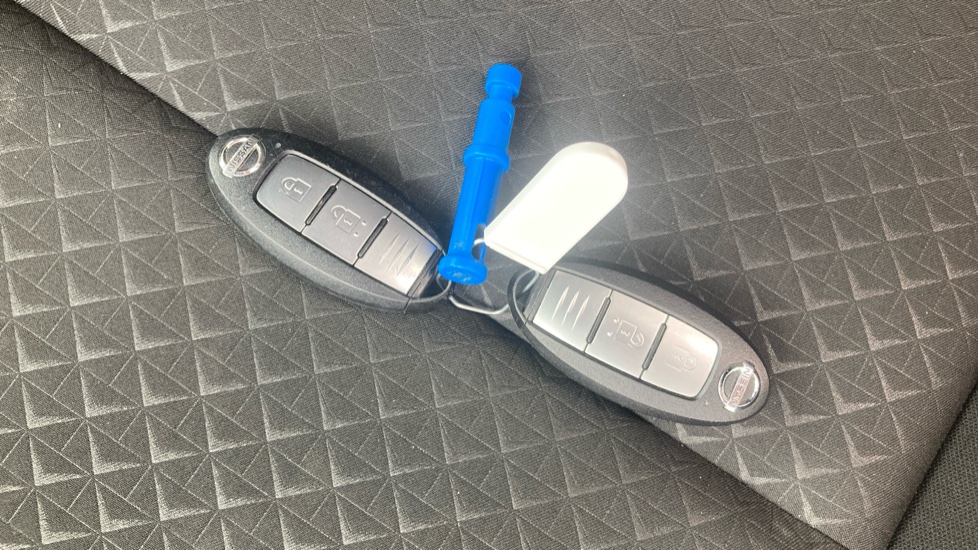 Nissan Juke 1.0 DiG-T 114 N-Connecta 5dr DCT Petrol Hatchback - Image 20