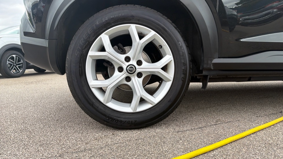 Nissan Juke 1.0 DiG-T 114 N-Connecta 5dr Petrol Hatchback - Image 7