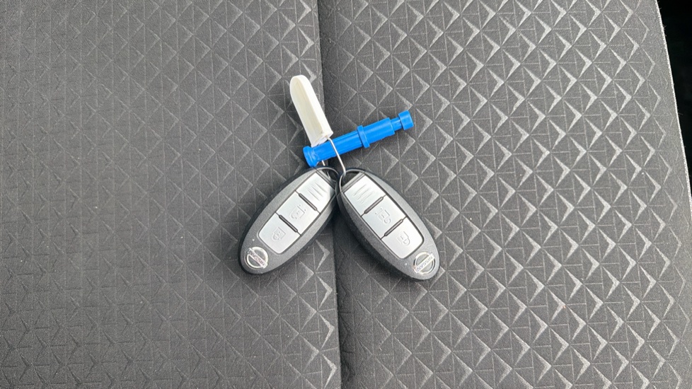 Nissan Juke 1.0 DiG-T 114 N-Connecta 5dr Petrol Hatchback - Image 20