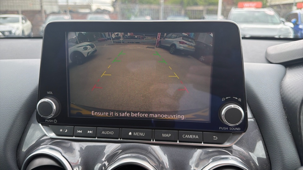 Nissan Juke 1.0 DiG-T 114 N-Connecta 5dr Petrol Hatchback - Image 22