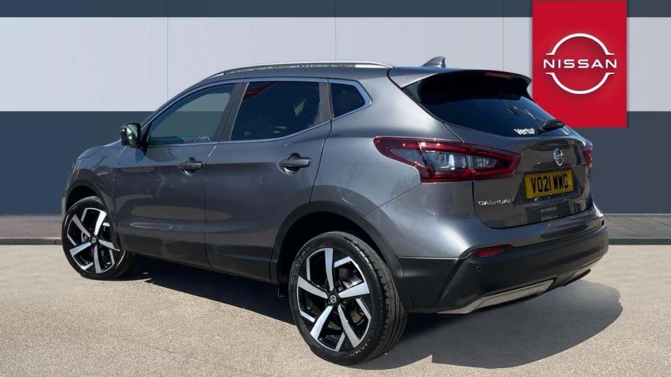 Nissan Qashqai 1.3 DiG-T N-Motion 5dr Petrol Hatchback - Image 2