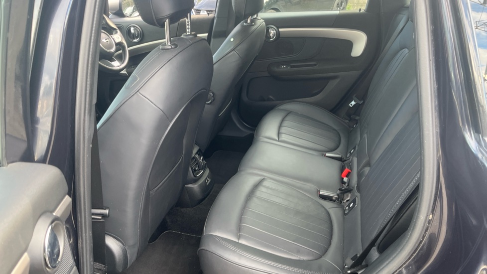 MINI Countryman 1.5 Cooper Exclusive 5dr Petrol Hatchback - Image 16