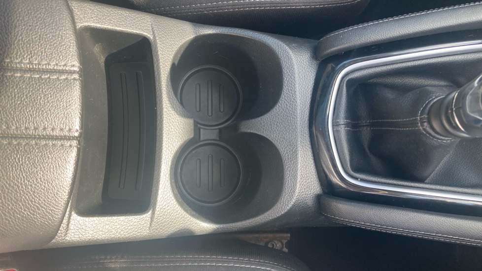Nissan Qashqai 1.5 dCi 115 N-Connecta 5dr [Glass Roof Pack] Diesel Hatchback - Image 31