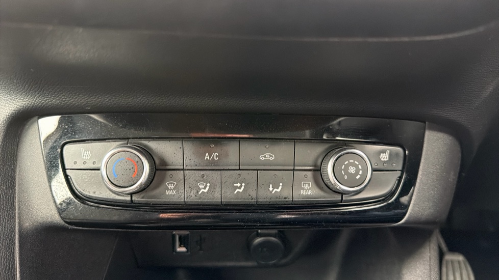 Vauxhall Corsa 1.2 SE Premium 5dr Petrol Hatchback - Image 21
