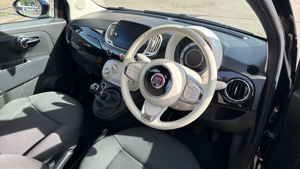 Fiat 500 1.0 Mild Hybrid 3dr Petrol Hatchback - Image 11