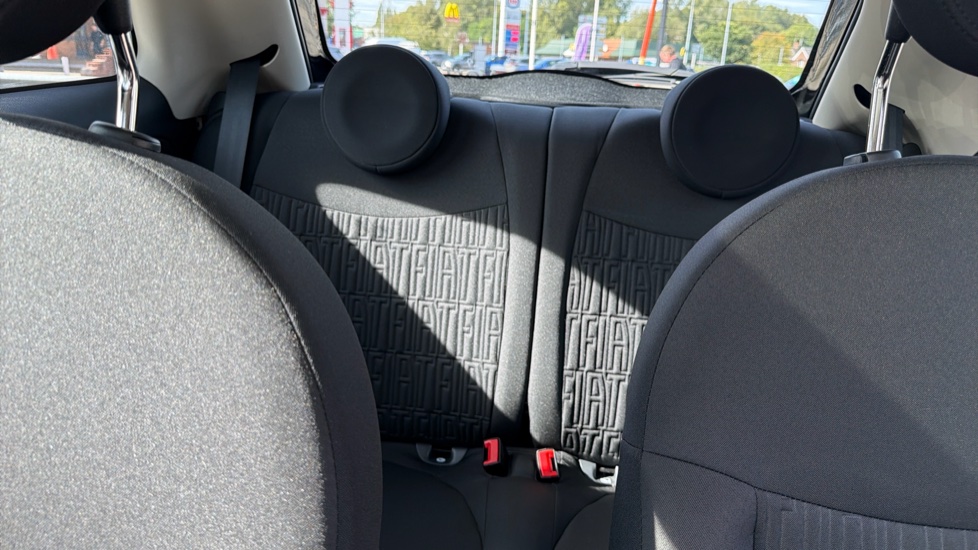 Fiat 500 1.0 Mild Hybrid 3dr Petrol Hatchback - Image 15