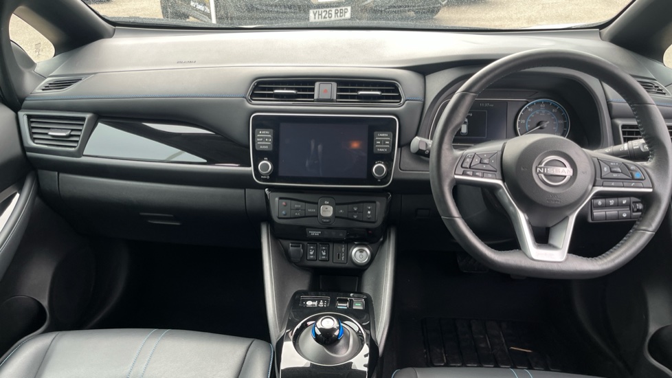 Nissan LEAF 160kW e+ N-Connecta 59kWh 5dr Auto Electric Hatchback - Image 10