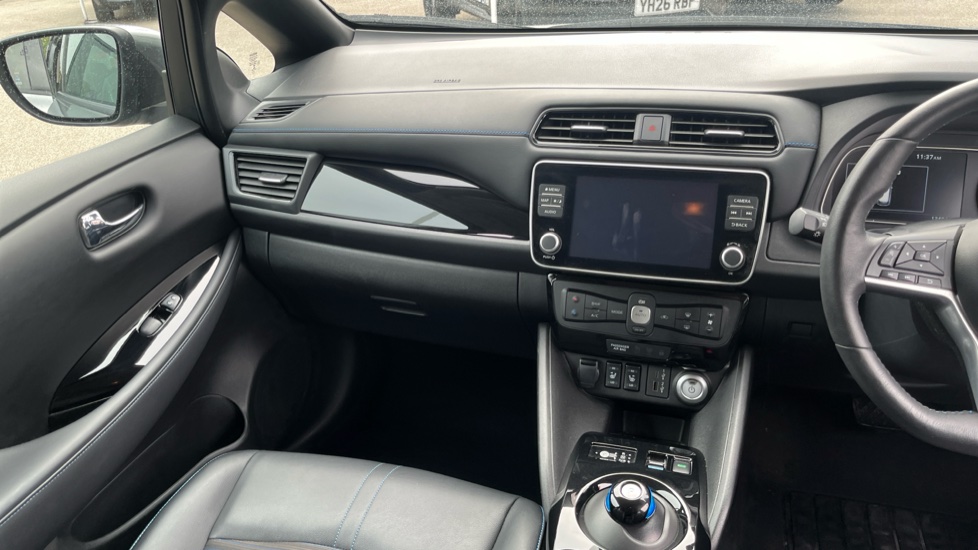 Nissan LEAF 160kW e+ N-Connecta 59kWh 5dr Auto Electric Hatchback - Image 14