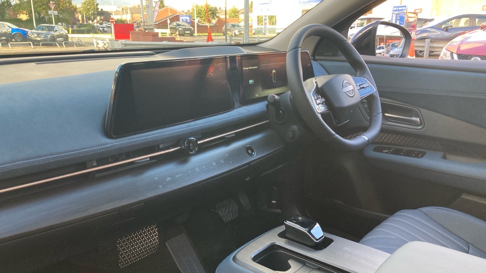 Nissan ARIYA 160kW Evolve 63kWh 5dr Auto Electric Hatchback - Image 9