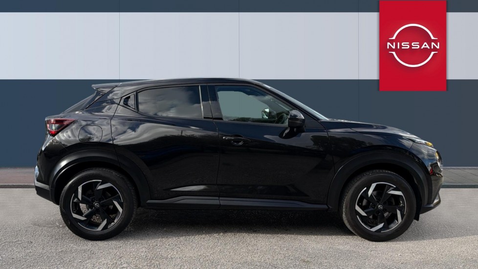 Nissan Juke 1.0 DiG-T 114 N-Connecta 5dr Petrol Hatchback - Image 5