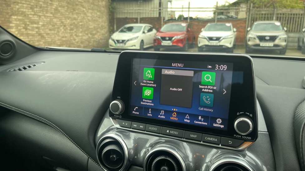 Nissan Juke 1.0 DiG-T 114 N-Connecta 5dr Petrol Hatchback - Image 12