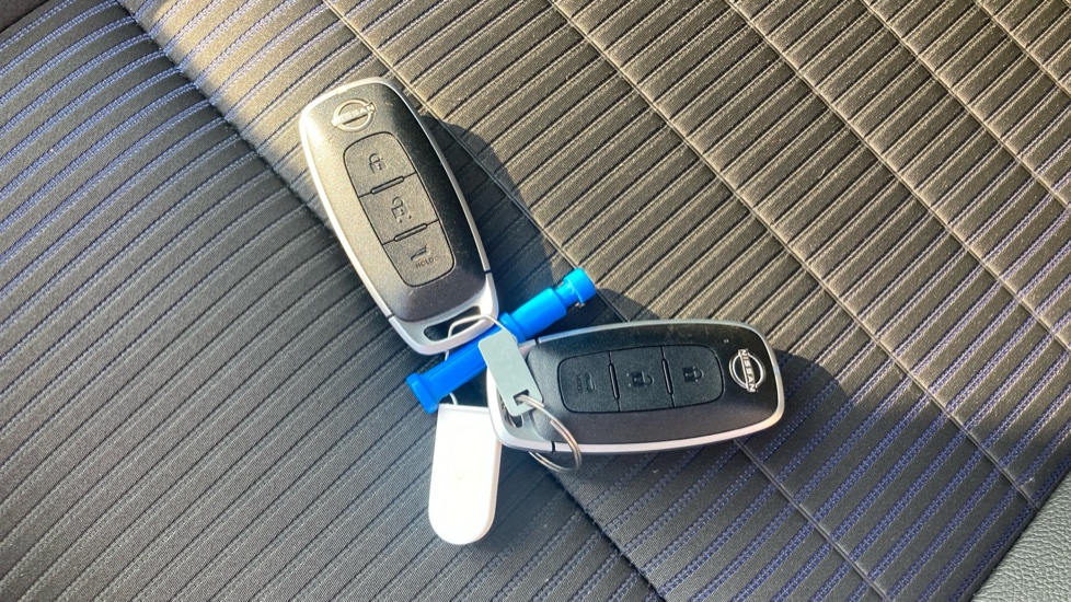 Nissan Qashqai 1.5 E-Power Tekna 5dr Auto Hybrid Hatchback - Image 20